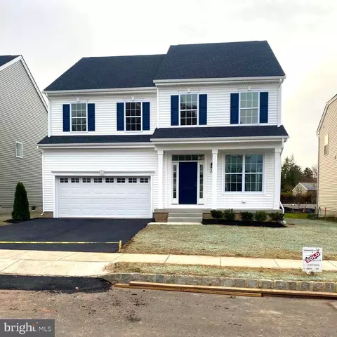 37 Misty Meadow Ln, Hamilton, NJ 08619