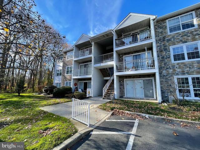 47 Holly Ct, Hamilton, NJ 08619