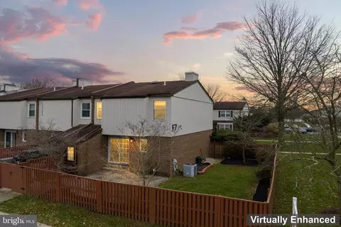 7 Shirley Ln #F, Lawrence Township, NJ 08648