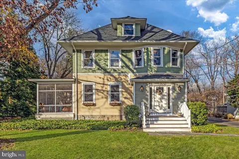 11 E Franklin Ave, Pennington, NJ 08534