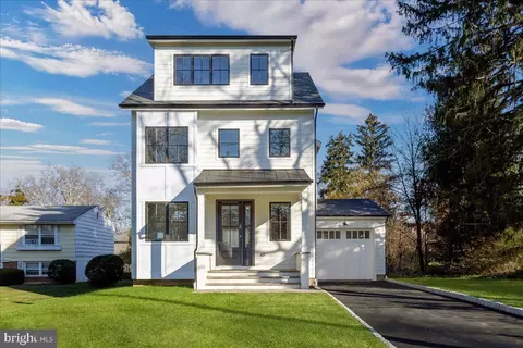 61 Harris Rd, Princeton, NJ 08540