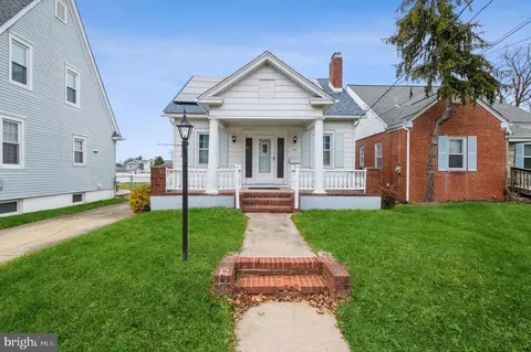 53 Redwood Ave, Hamilton, NJ 08610