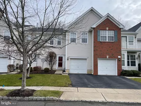 38 Windsor Pond Rd, Princeton Junction, NJ 08550