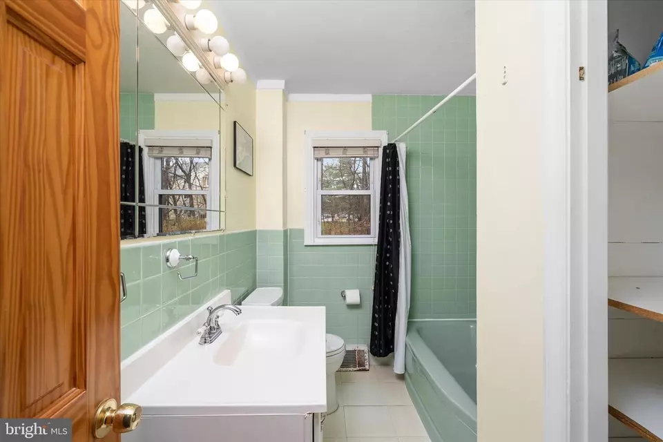  310 Wynnewood Rd, Ewing, NJ 08628 photo 17