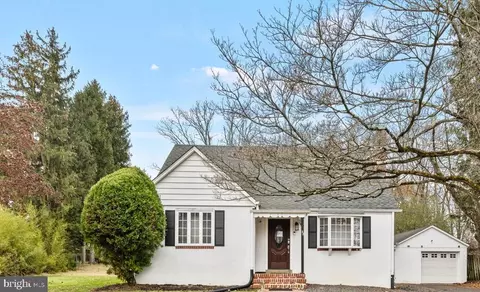 32 Cranbury Rd, Princeton Junction, NJ 08550