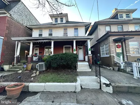 611 Centre St, Trenton, NJ 08611
