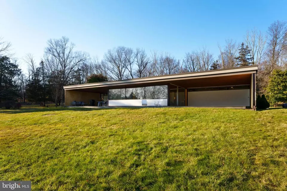  206 Hopewell Amwell Rd, Hopewell, NJ 08525 photo 2