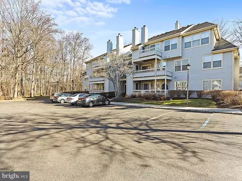 117 Rainier Ct #8, Princeton, NJ 08540