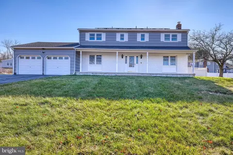 129 Mountainview Rd, Ewing, NJ 08560