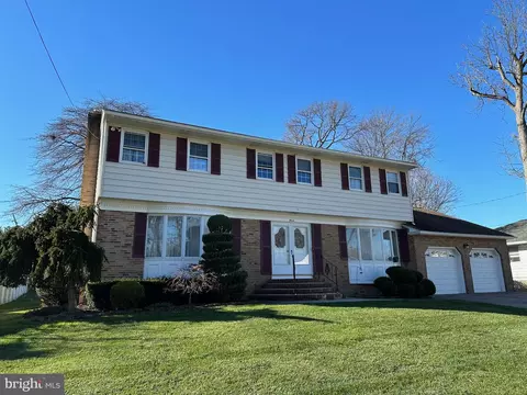 7 Beverly Pl, Hamilton, NJ 08619