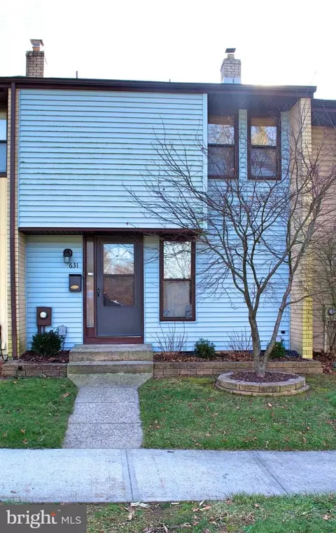 631 Twin Rivers Dr N, Hightstown, NJ 08520
