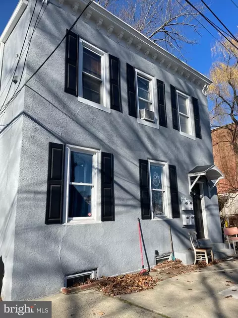 209 Harrison Ave, Trenton, NJ 08610