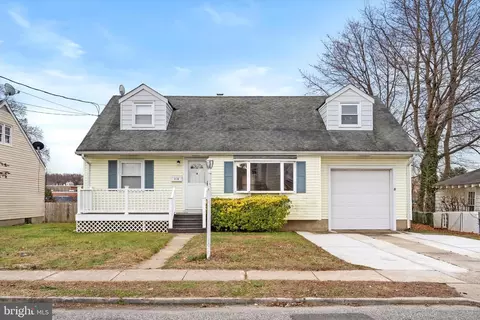 319 Jencohallo Ave, Hamilton, NJ 08619