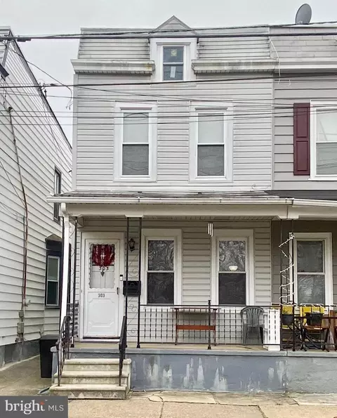 303 Hobart Ave, Hamilton, NJ 08629