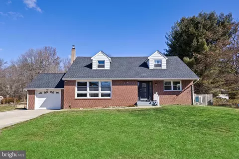 12 Allegheny Ave, Lawrenceville, NJ 08648