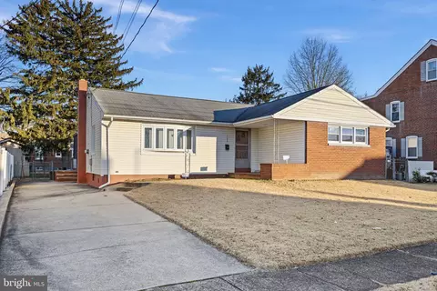 162 Elizabeth Ave, Hamilton, NJ 08610