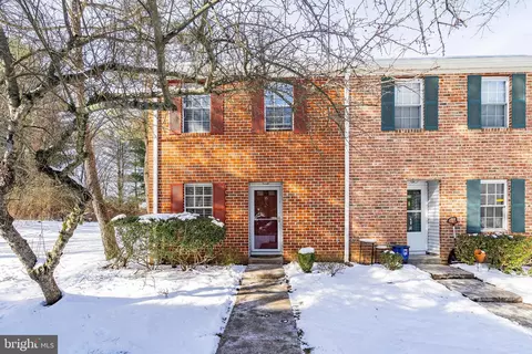 16 Magnolia Ct, Lawrenceville, NJ 08648