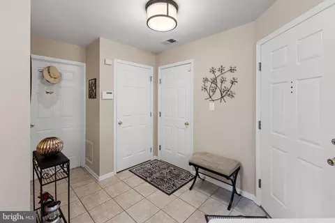 247 Colt St, Pennington, NJ 08534 photo 4