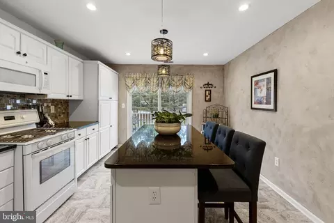 247 Colt St, Pennington, NJ 08534 photo 12