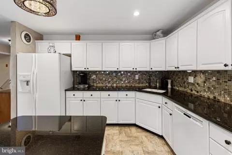 247 Colt St, Pennington, NJ 08534 photo 13