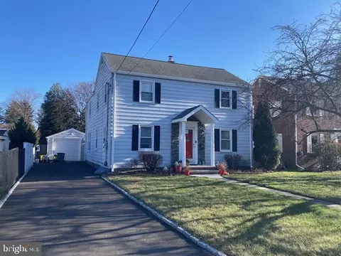 146 Woodside Ave, Hamilton, NJ 08610