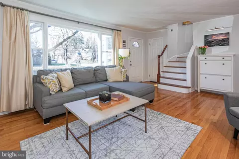 Living - 552 Maple Ave, Ewing, NJ 08618 photo 1 of 5