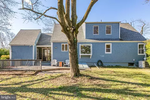 Exterior - 552 Maple Ave, Ewing, NJ 08618 photo 6 of 9
