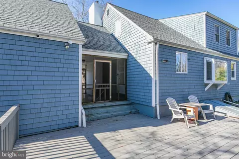 Exterior - 552 Maple Ave, Ewing, NJ 08618 photo 7 of 9