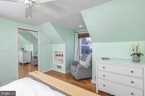 Bedroom - 552 Maple Ave, Ewing, NJ 08618 photo 3 of 3