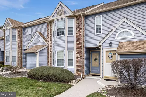 55 Tilia Ct, Hamilton, NJ 08690