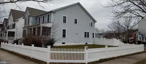 1138 Lake Dr E, Robbinsville, NJ 08691