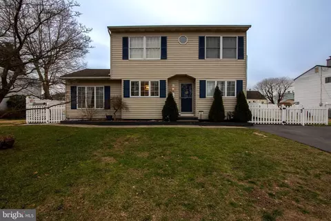 93 Elton Ave, Hamilton, NJ 08620