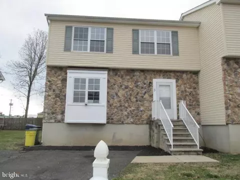 3 Kent Ct, Lawrence Township, NJ 08648