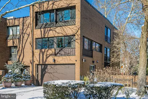 22 Willow St, Princeton, NJ 08542