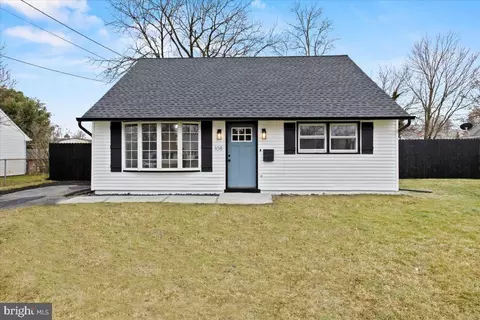 108 Beacon Ave, Trenton, NJ 08618