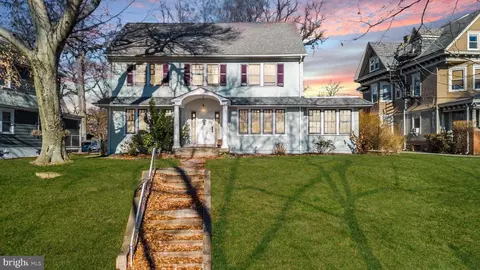 916 Bellevue Ave, Trenton, NJ 08618