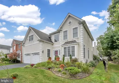2 Winthrop Way, Princeton, NJ 08540