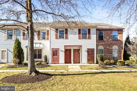 14 Wyndham Pl, Robbinsville, NJ 08691