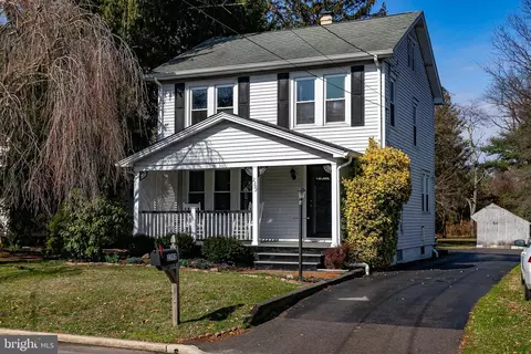 2392 Whitehorse Hamilton Square Rd, Hamilton, NJ 08690
