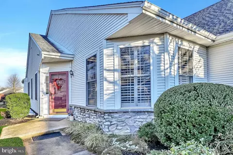 104 Caitlin Ln, Hamilton, NJ 08691