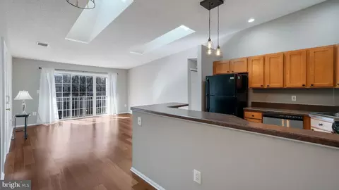 56 Cheverny, Hamilton, NJ 08619 photo 6