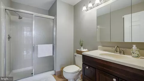 56 Cheverny, Hamilton, NJ 08619 photo 12