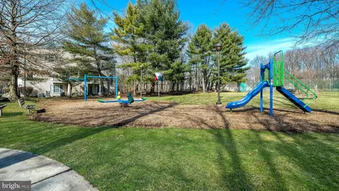 56 Cheverny, Hamilton, NJ 08619 photo 15
