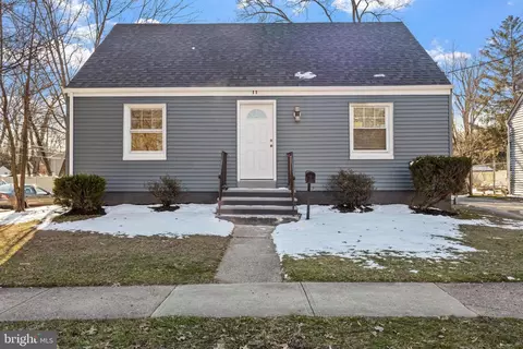 11 W Upper Ferry Rd, Trenton, NJ 08628