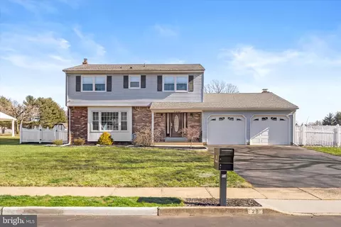 28 Tar Heels Rd, Hamilton, NJ 08619