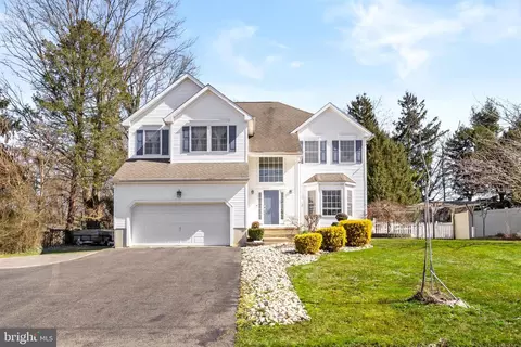 270 Hughes Dr, Hamilton, NJ 08690