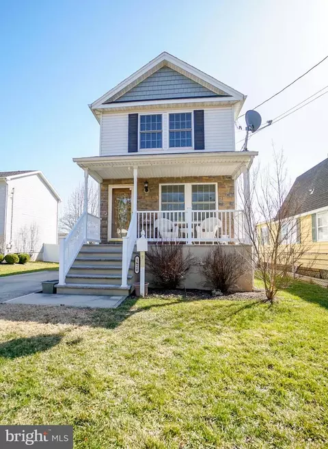 1620 8th St, Trenton, NJ 08638