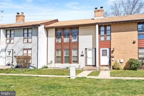 87 Danbury Ct, Hightstown, NJ 08520