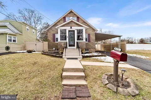425 Hunt Ave, Hamilton, NJ 08610
