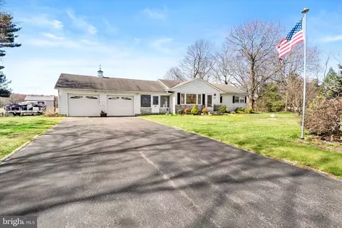 238 Windsor Rd, Trenton, NJ 08691